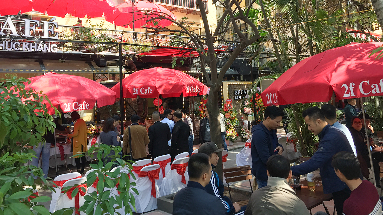 ban-ghe-cafe